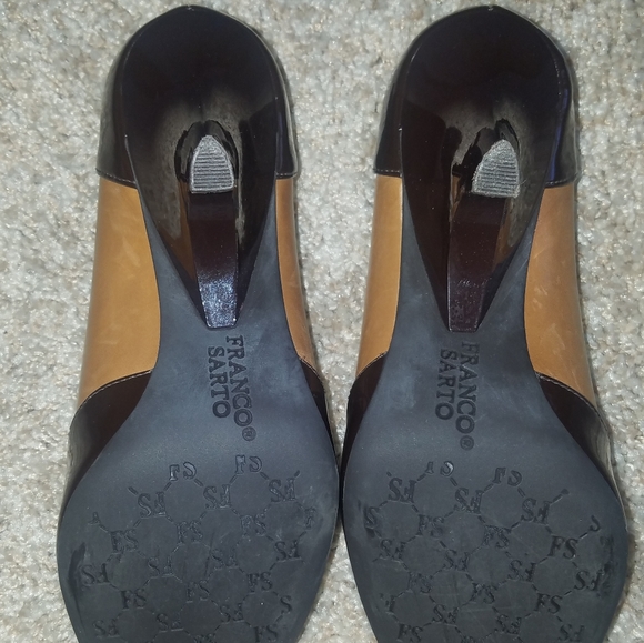 Shoes - Picture 4 of 4